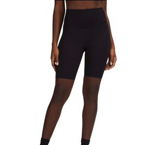 Lululemon Base Pace High-Rise Short 8" Black Size 2